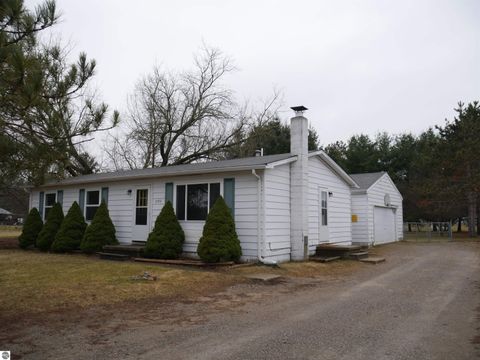 Tiny photo for 2498 Highland Trail, West Branch, MI 48661 (MLS # 1944113)