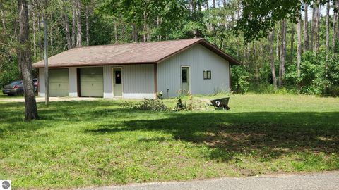 Tiny photo for 2704 W Deerfield Road, Mt Pleasant, MI 48858 (MLS # 1946998)