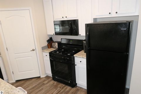 Tiny photo for 1259 Concord, Mt Pleasant, MI 48858 (MLS # 1943014)