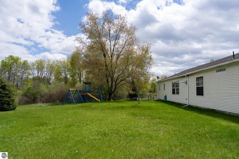 Tiny photo for 464 N Rolland Road, Weidman, MI 48893 (MLS # 1944894)