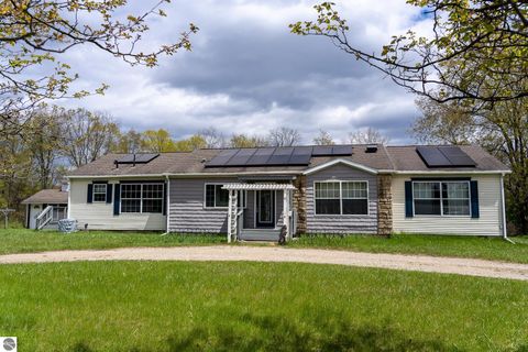 Photo of 464 N Rolland Road, Weidman, MI 48893 (MLS # 1944894)