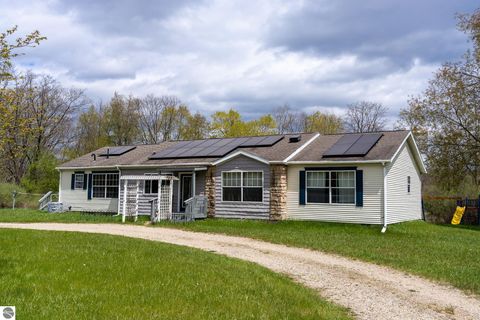 Tiny photo for 464 N Rolland Road, Weidman, MI 48893 (MLS # 1944894)