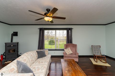 Tiny photo for 464 N Rolland Road, Weidman, MI 48893 (MLS # 1944894)