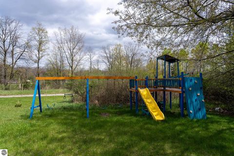 Tiny photo for 464 N Rolland Road, Weidman, MI 48893 (MLS # 1944894)