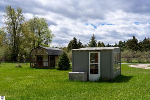 Tiny photo for 464 N Rolland Road, Weidman, MI 48893 (MLS # 1944894)