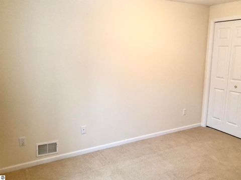 Tiny photo for 1655 E Gaylord Street, Mt Pleasant, MI 48858 (MLS # 1941506)