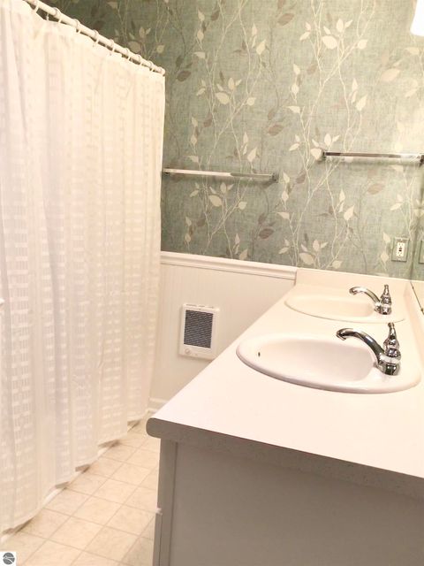 Tiny photo for 1655 E Gaylord Street, Mt Pleasant, MI 48858 (MLS # 1941506)