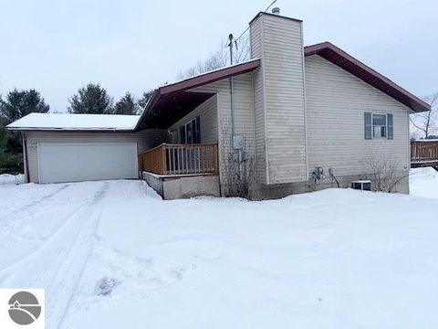 Tiny photo for 21820 Apache Pass, Reed City, MI 49677 (MLS # 1941861)