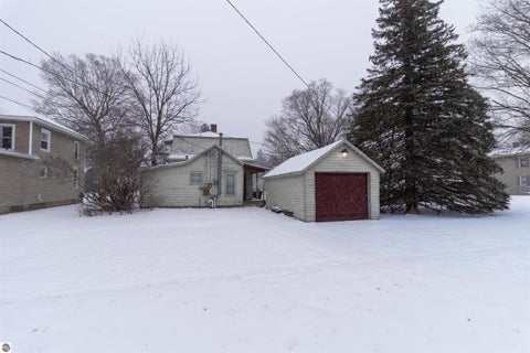 Tiny photo for 628 Oak, Mt Pleasant, MI 48858 (MLS # 1941788)