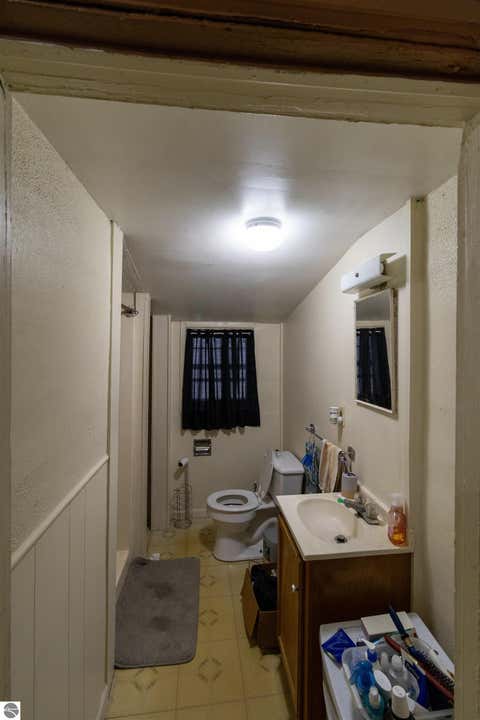 Tiny photo for 628 Oak, Mt Pleasant, MI 48858 (MLS # 1941788)