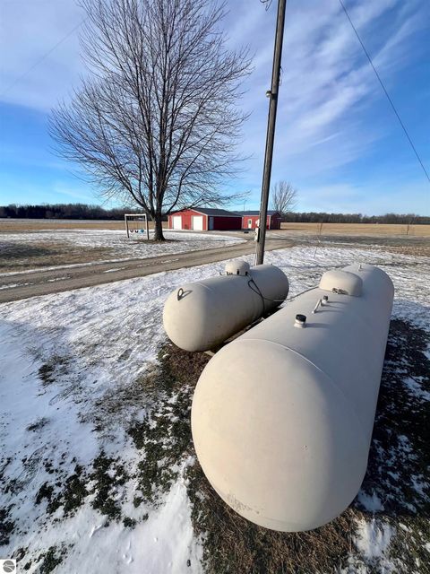 Tiny photo for 1523 E Clark Road, St Louis, MI 48880 (MLS # 1941792)