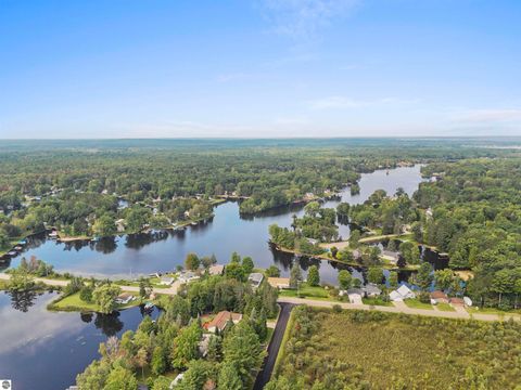 Tiny photo for 138 Hazelwood Drive, Prudenville, MI 48651 (MLS # 1943082)