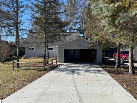 Tiny photo for 138 Hazelwood Drive, Prudenville, MI 48651 (MLS # 1943082)