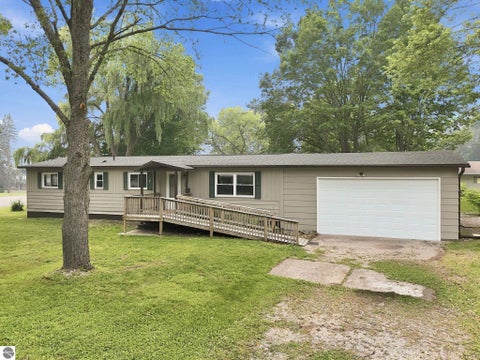 Tiny photo for 1250 Laurel Street, Cadillac, MI 49601 (MLS # 1948086)