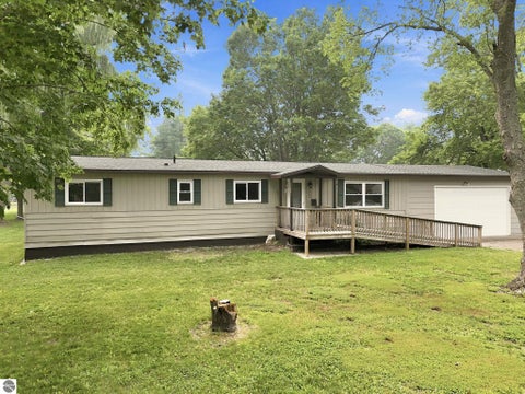 Tiny photo for 1250 Laurel Street, Cadillac, MI 49601 (MLS # 1948086)