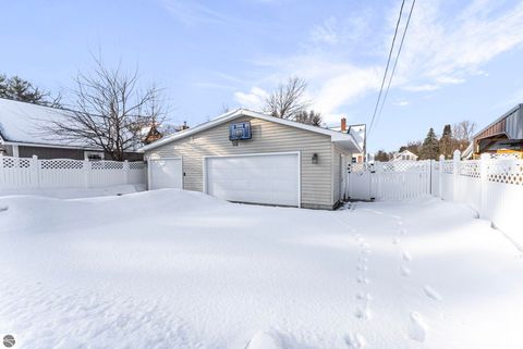 Tiny photo for 1415 S Union, Traverse City, MI 49684 (MLS # 1941702)