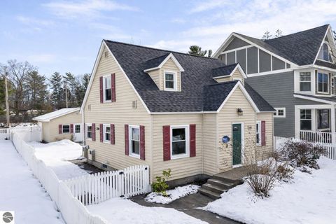 Photo of 1415 S Union, Traverse City, MI 49684 (MLS # 1941702)