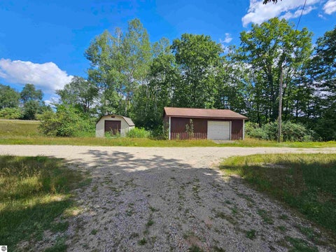 Tiny photo for 3963 Cadillac Road, Farwell, MI 48622 (MLS # 1949470)