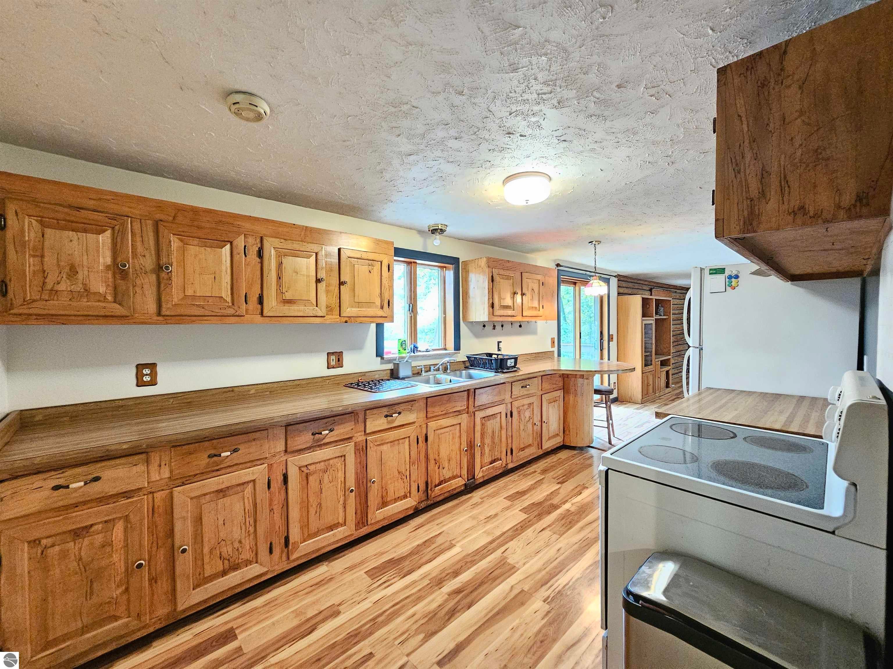 3963 Cadillac Road - Photo 3