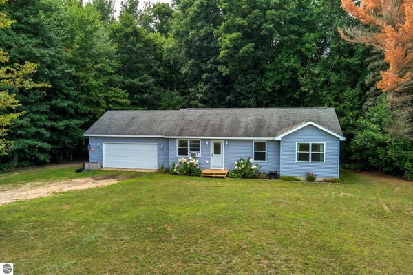 154 N WOODMEADOWS DR, BUCKLEY, MI 49620 - Image 62b3e5c66eb4f29b9beae93eb0761f7e/2586907866