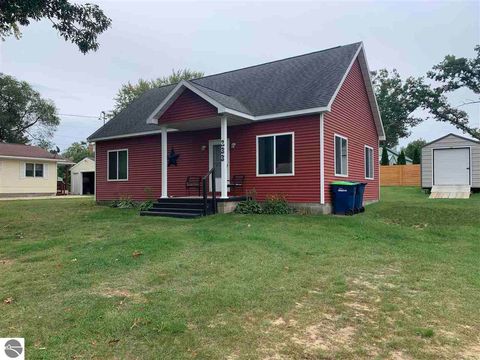 Tiny photo for 233 W Logan Street, Lake City, MI 49651 (MLS # 1942323)