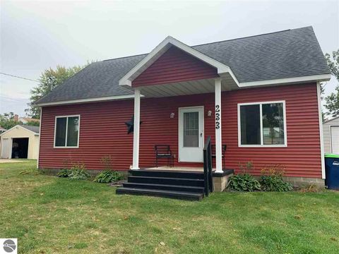 Tiny photo for 233 W Logan Street, Lake City, MI 49651 (MLS # 1942323)