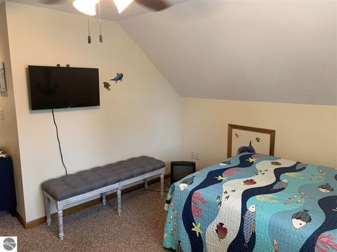 Tiny photo for 233 W Logan Street, Lake City, MI 49651 (MLS # 1942323)