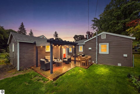Tiny photo for 304 S Pine Street, Lake City, MI 49651 (MLS # 1950055)