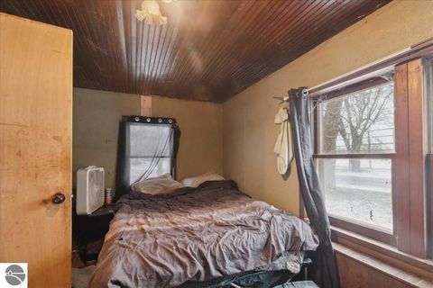 Tiny photo for 337 E Cottage, Shepherd, MI 48883 (MLS # 1941608)