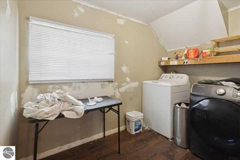 Tiny photo for 337 E Cottage, Shepherd, MI 48883 (MLS # 1941608)