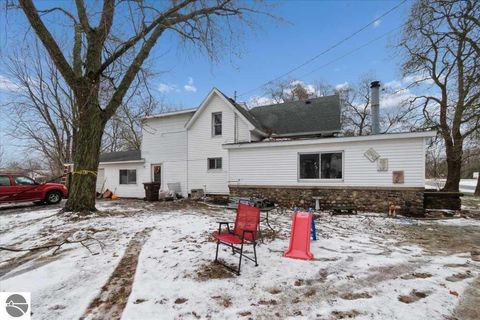 Tiny photo for 337 E Cottage, Shepherd, MI 48883 (MLS # 1941608)