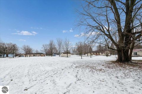 Tiny photo for 337 E Cottage, Shepherd, MI 48883 (MLS # 1941608)