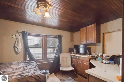Tiny photo for 337 E Cottage, Shepherd, MI 48883 (MLS # 1941608)