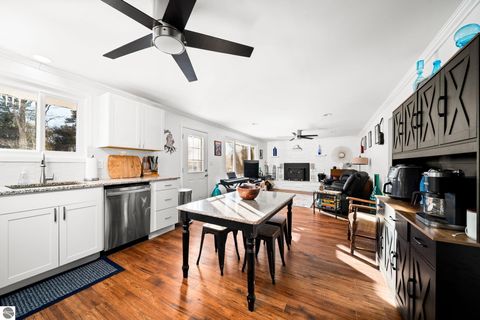 Tiny photo for 5386 Oakridge Drive, Beaverton, MI 48612 (MLS # 1942197)