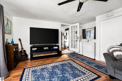 Tiny photo for 5386 Oakridge Drive, Beaverton, MI 48612 (MLS # 1942197)