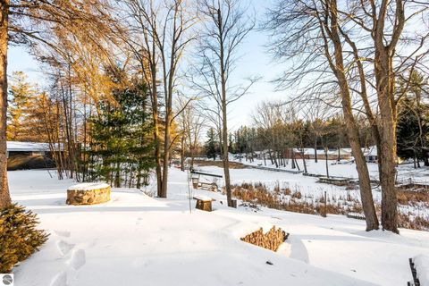 Tiny photo for 5386 Oakridge Drive, Beaverton, MI 48612 (MLS # 1942197)