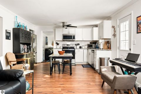 Tiny photo for 5386 Oakridge Drive, Beaverton, MI 48612 (MLS # 1942197)