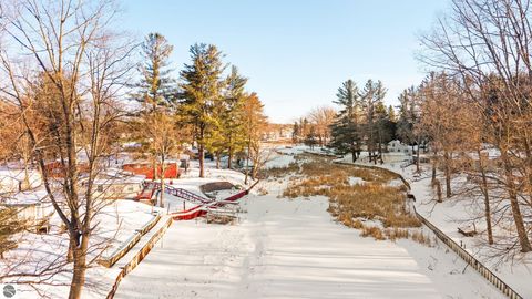 Tiny photo for 5386 Oakridge Drive, Beaverton, MI 48612 (MLS # 1942197)