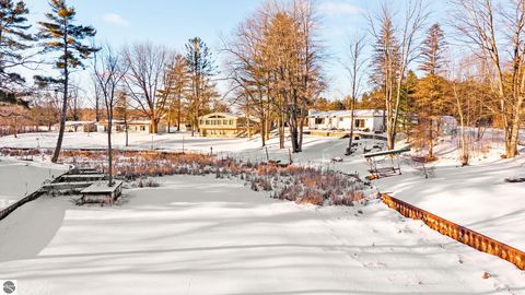 Tiny photo for 5386 Oakridge Drive, Beaverton, MI 48612 (MLS # 1942197)