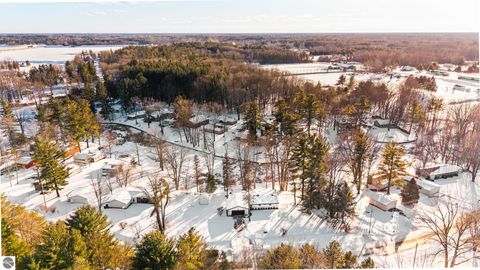 Tiny photo for 5386 Oakridge Drive, Beaverton, MI 48612 (MLS # 1942197)