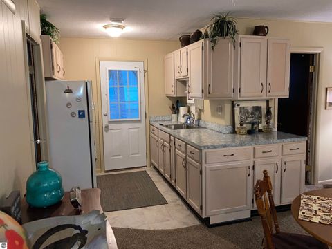 Tiny photo for 5808 Lakeview Drive, Rose City, MI 48654 (MLS # 1947869)