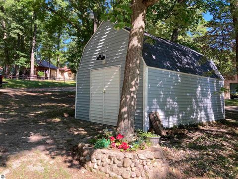Tiny photo for 5808 Lakeview Drive, Rose City, MI 48654 (MLS # 1947869)