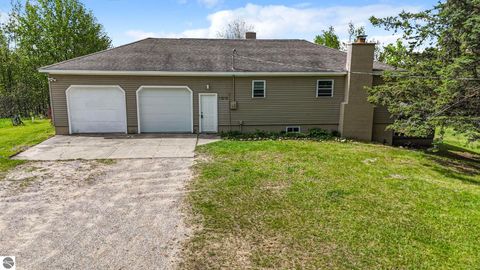 Tiny photo for 11519 21 Mile Road, Tustin, MI 49688 (MLS # 1945505)
