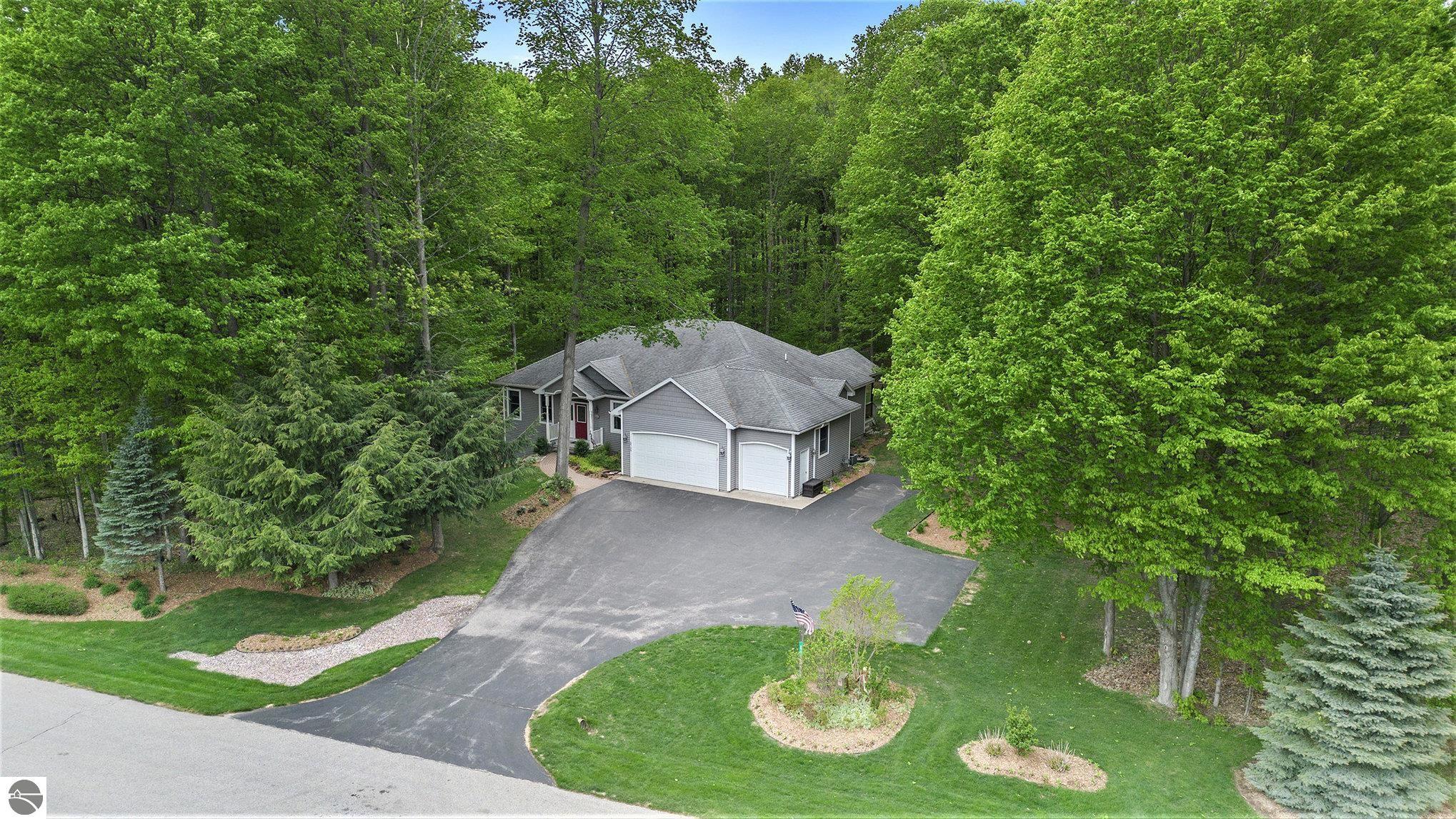 2725 Blue Meadow Drive - Photo 4