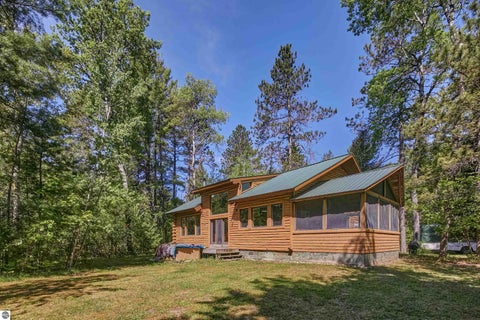 Photo of 5110 Pumpanickel Road, Traverse City, MI 49696 (MLS # 1952059)