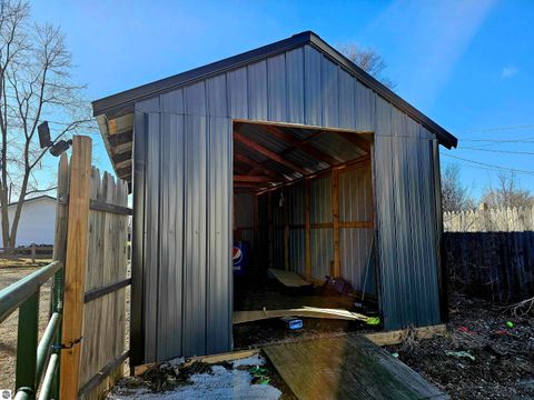 Tiny photo for 6707 N Lumberjack Road, Riverdale, MI 48877 (MLS # 1942978)