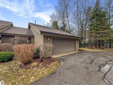 Tiny photo for 6179 Red Fox Run, Traverse City, MI 49686 (MLS # 1944044)