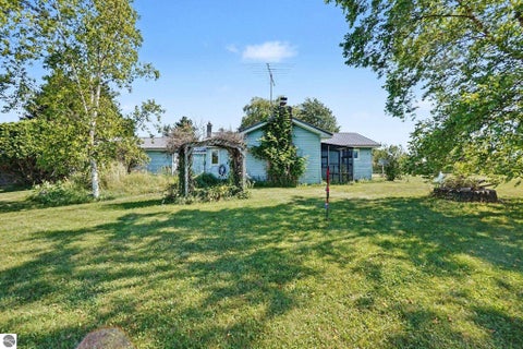 Tiny photo for 23688 4 Mile Road, Reed City, MI 49677 (MLS # 1948042)