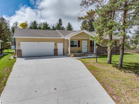 Tiny photo for 418 W River Park Drive, West Branch, MI 48661 (MLS # 1943928)