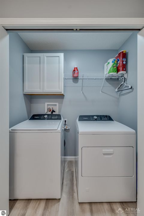 Tiny photo for 418 W River Park Drive, West Branch, MI 48661 (MLS # 1943928)